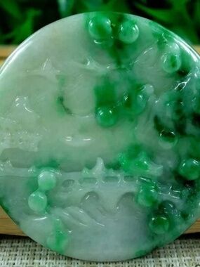 Certified 100% natural Grade A Green jadeite jade Pendant~landscape 山水牌